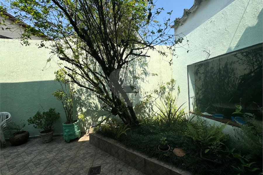 Casa à venda com 4 quartos, sendo 2 suítes, em Jardim São Bento, São Paulo, SP