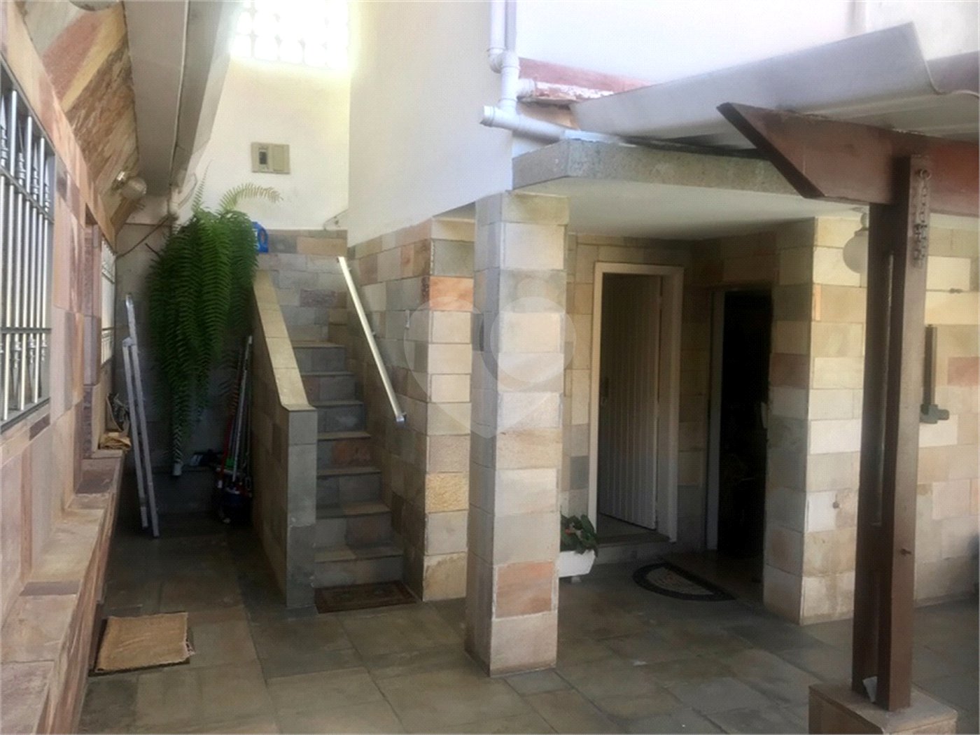 Sobrado à venda com 4 quartos, sendo 1 suíte, em Vila Gustavo, São Paulo, SP