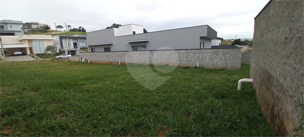 Terreno no Condomínio Santa Isabel II em Louveira