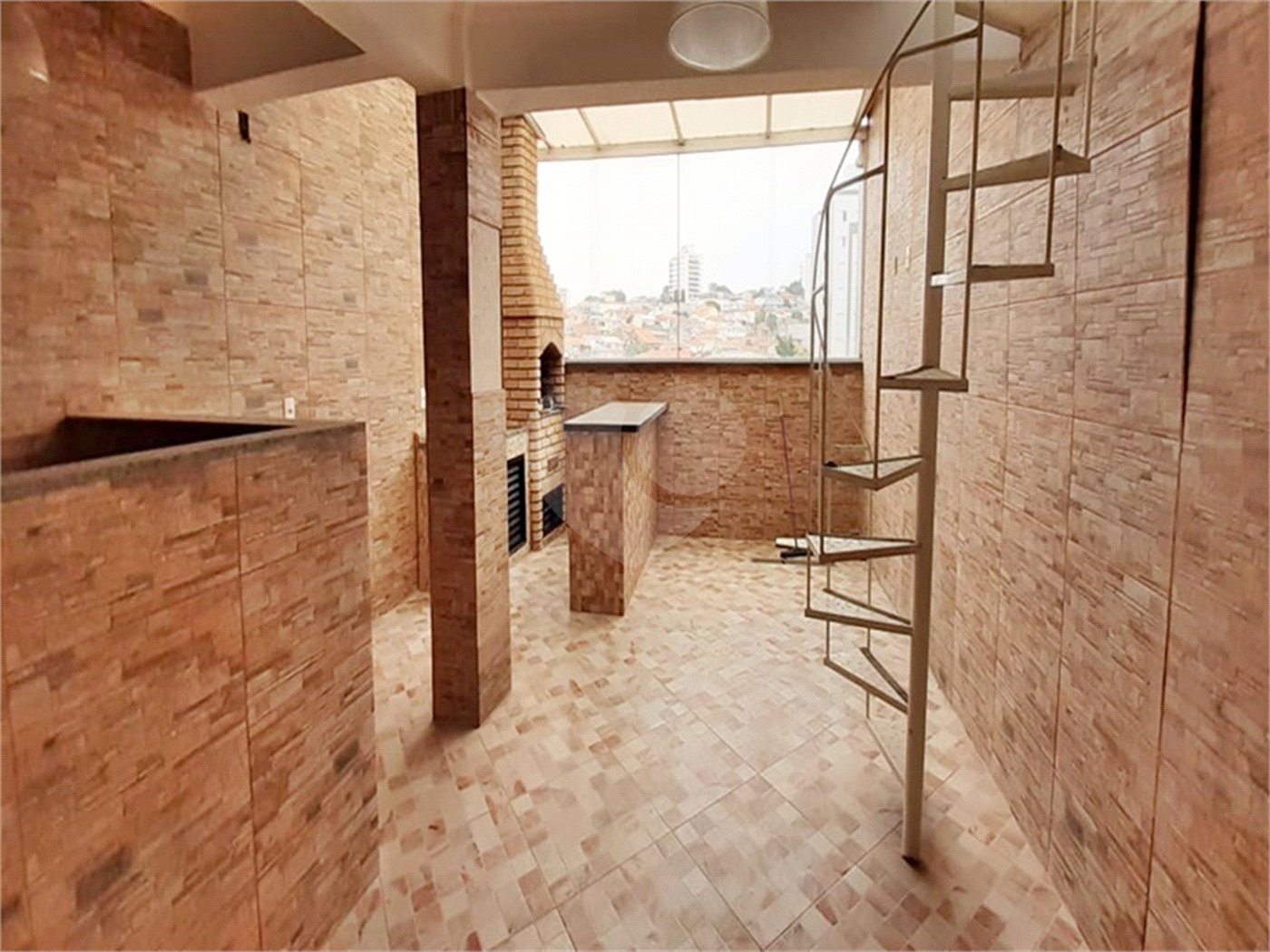 Sobrado à venda com 4 quartos, sendo 3 suítes, em Vila Maria Alta, São Paulo, SP