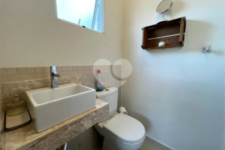 Casa à venda com 4 quartos, sendo 1 suíte,  em Jardim Franca, São Paulo, SP