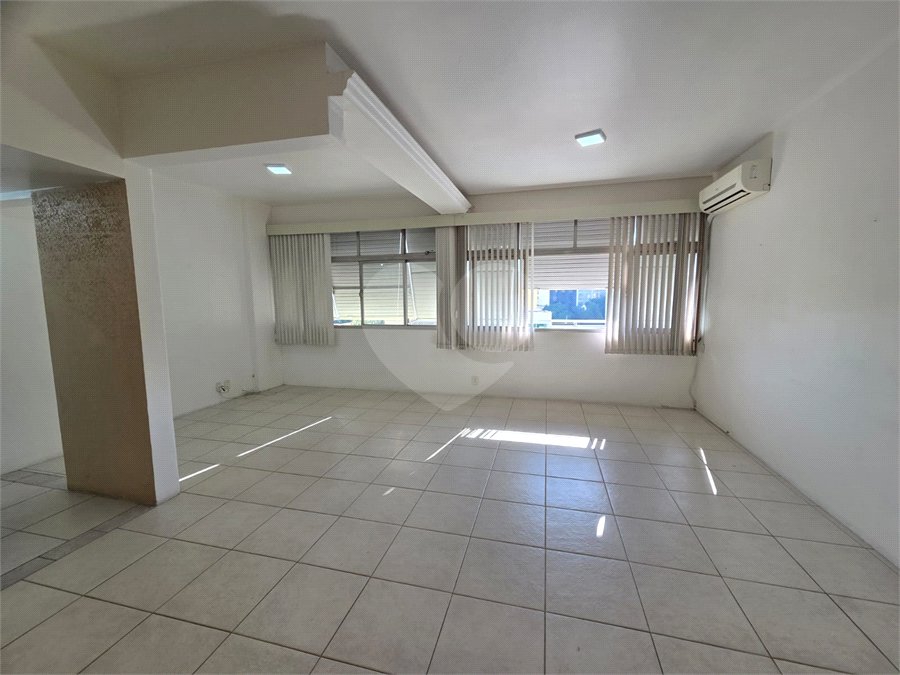 Apartamento à venda com 3 quartos, sendo 1 suíte, em Tijuca, Rio de Janeiro, RJ