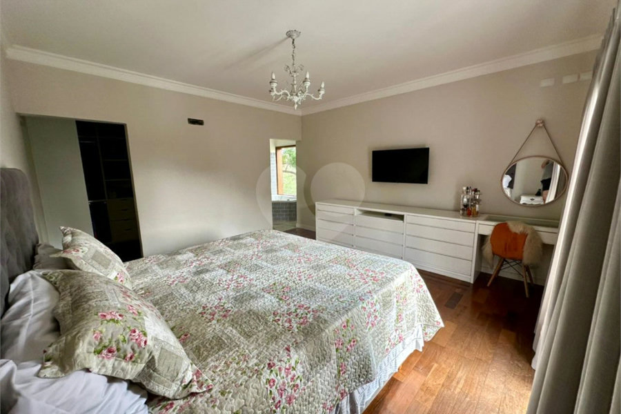 Casa à venda com 4 suítes no condomínio Gleba II, Mairiporã - SP