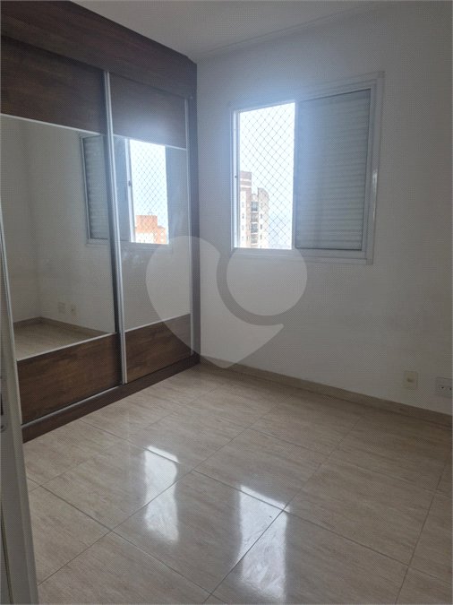 Apartamento à venda ou para alugar com 3 quartos, sendo 1 suíte, em Parque São Lourenço, São Paulo, SP