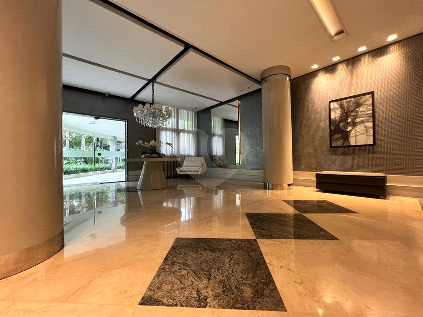 Apartamento à venda com 4 suítes em Indianópolis, São Paulo, SP