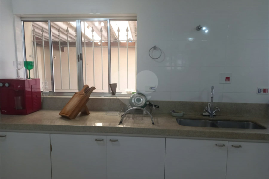 Sobrado à venda com 4 quartos, sendo 2 suítes, em Tremembé, São Paulo, SP