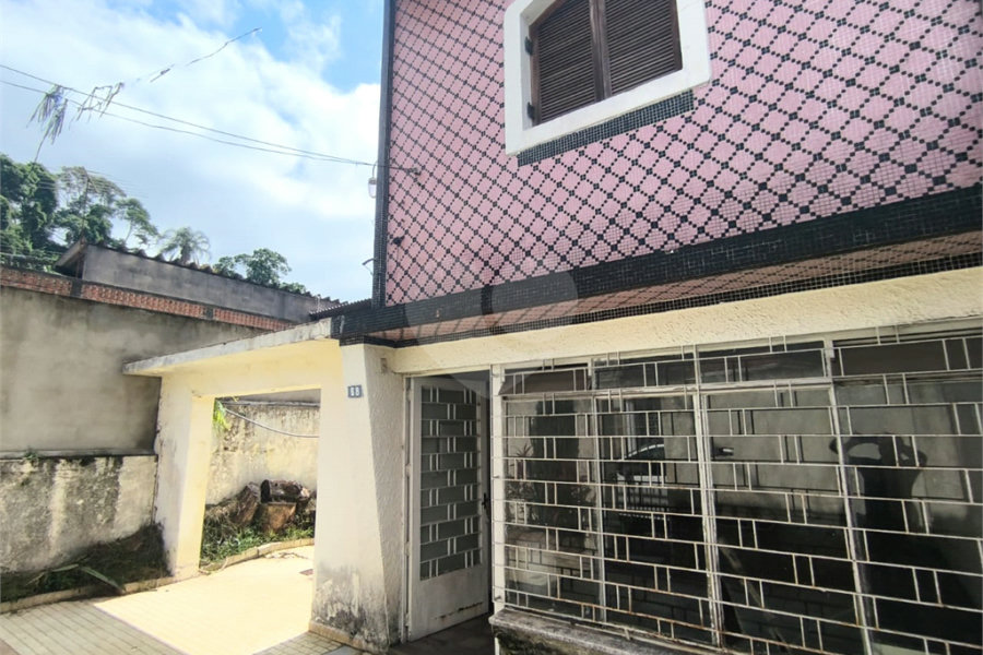 Sobrado à venda com 3 quartos, sendo 1 suíte, em Tremembé, São Paulo, SP