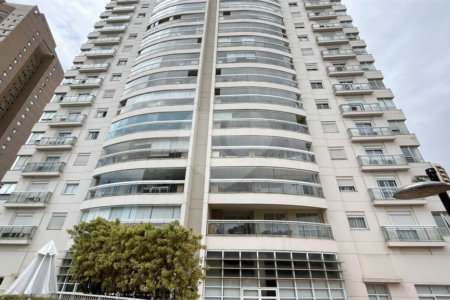 Apartamento à venda com 4 quartos, sendo 3 suítes, em Vila Andrade, São Paulo, SP