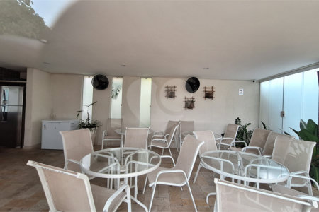 Apartamento à venda com 3 quartos, sendo 1 suíte, em Vila Paiva, São Paulo, SP