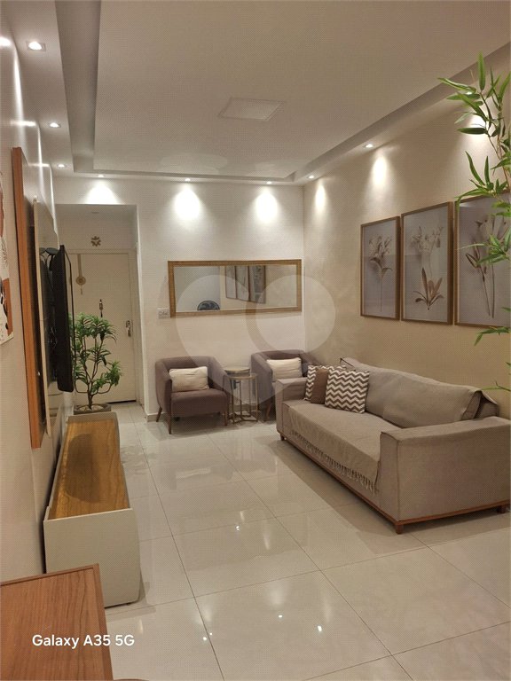 Apartamento à venda com 3 quartos, sendo 1 suíte,  em Copacabana, Rio de Janeiro, RJ