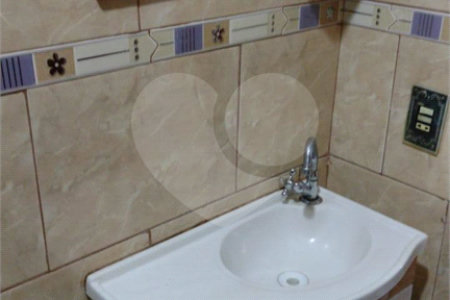 Apartamento com 2 dormitórios.