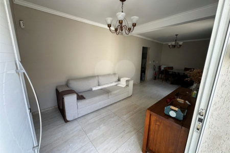Casa à venda com 4 quartos, sendo 1 suíte, em Jardim das Samambaias, Jundiaí, SP