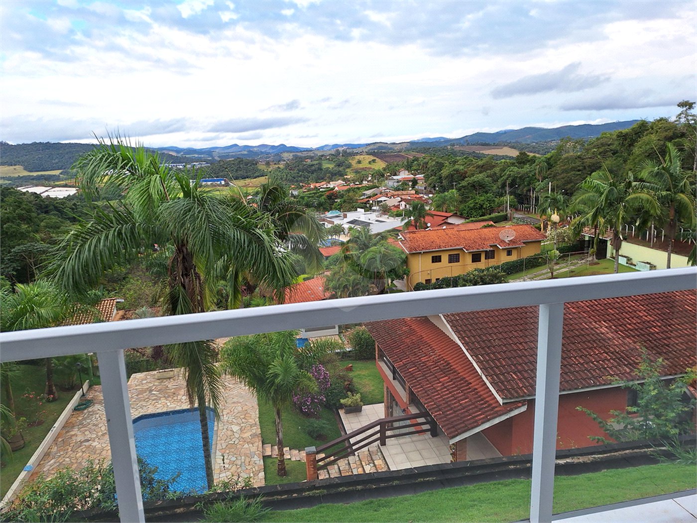 Casa em condomínio à venda com 3 suítes no Centro, Bom Jesus dos Perdões, SP