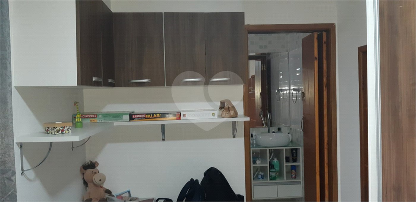 Sobrado à venda com 3 suítes em Parada Inglesa, São Paulo, SP