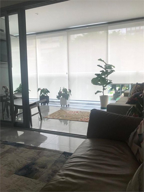 Apartamento à venda com 2 suítes em Indianópolis, São Paulo, SP