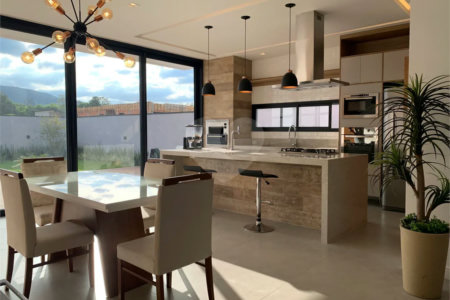 Casa à venda com 4 suítes no condomínio Brisas Jundiaí, Jundiaí - SP