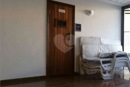 Apartamento em Cambuci