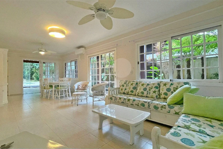 Casa à venda com 4 quartos, sendo 2 suítes,  em Riviera de São Lourenço, Bertioga, SP