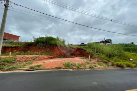Terreno à venda no condomínio Vila Rea, Louveira - SP