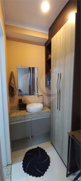 APARTAMENTO A VENDA 2 DORM SENDO 1 SUITE - VAGA DE GARAGEM COBERTA