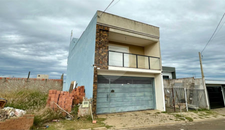 Sobrado à venda com 3 quartos, sendo 1 suíte,  em Residencial Arcoville, São Carlos, SP