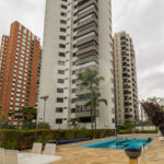 Apartamento à venda com 4 quartos, sendo 3 suítes, em Campo Belo, São Paulo, SP