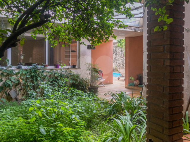 Casa à venda com 3 quartos, sendo 2 suítes,  em Granja Julieta, São Paulo, SP