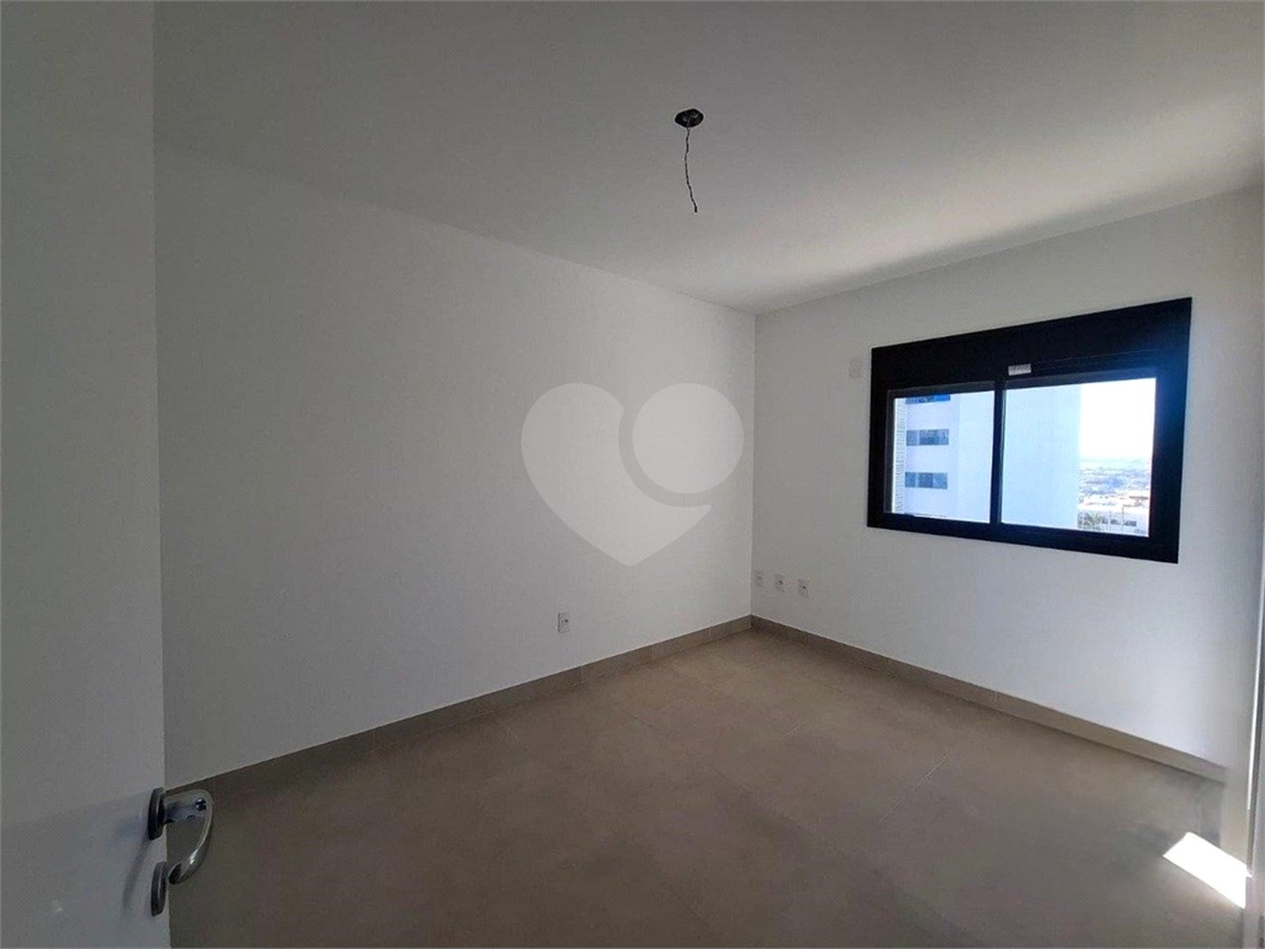 Apartamento à venda com 2 suítes em Parque Campolim, Sorocaba, SP