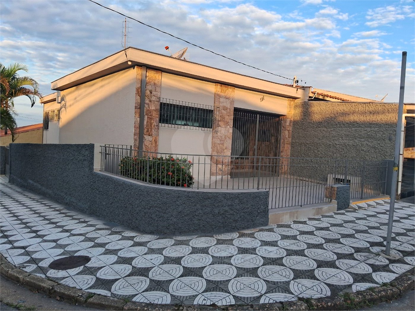 Casa à venda com 3 quartos, sendo 1 suíte,  em Vila Gabriel, Sorocaba, SP