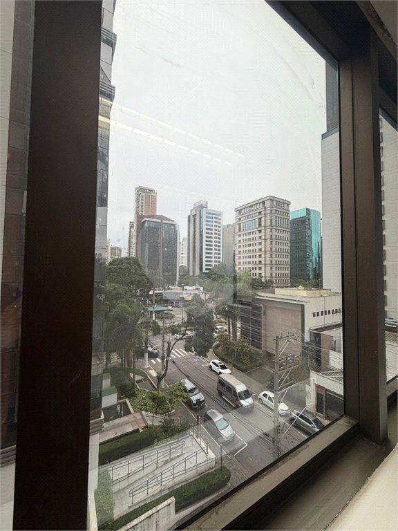 Sala à venda em Cidade Monções, São Paulo, SP