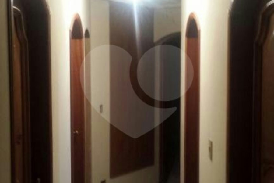 Sobrado à venda com 5 quartos, sendo 3 suítes, em Tremembé, São Paulo, SP