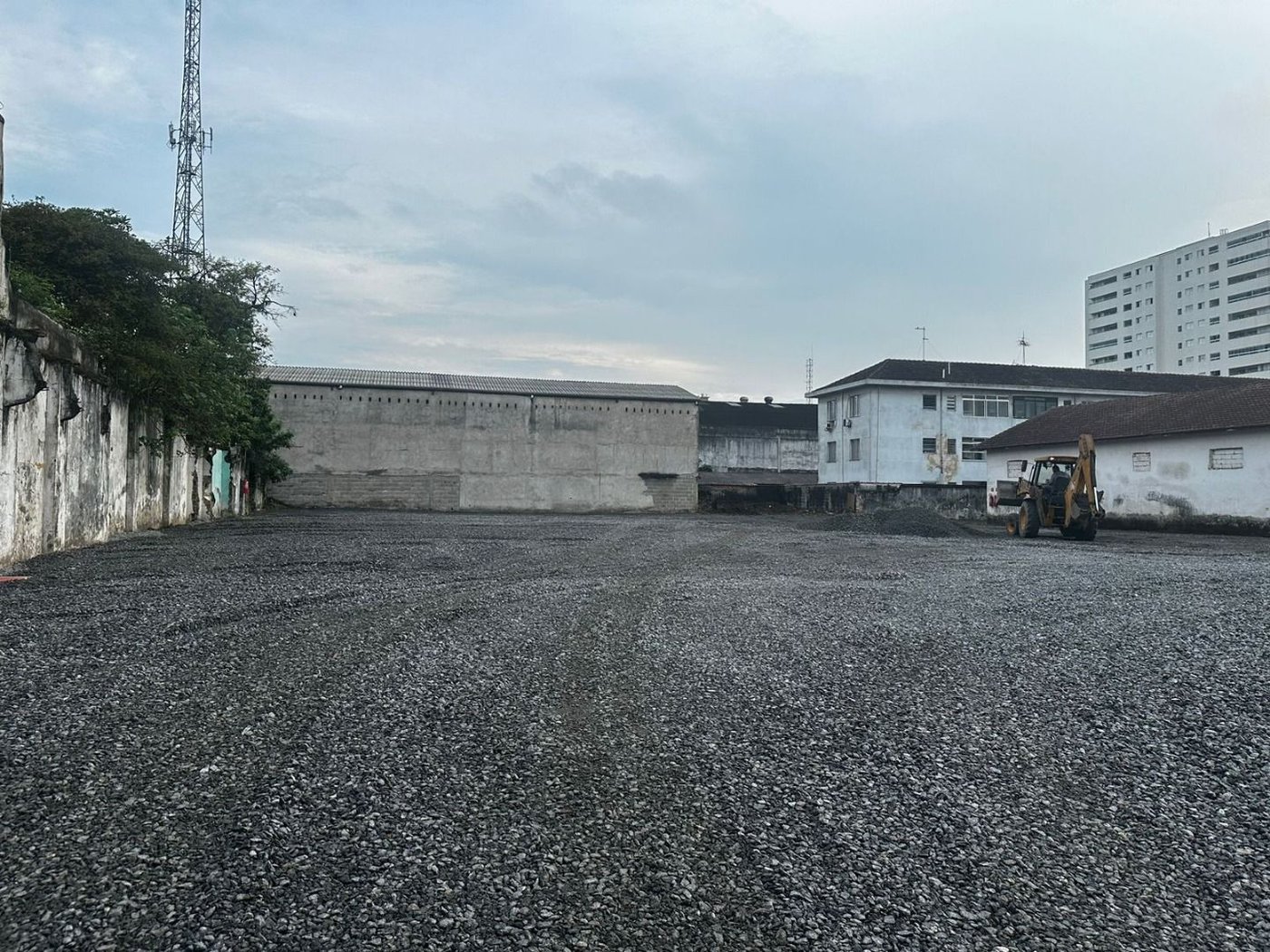 Terreno para alugar, 4000 m² por R$ 100.000,00/mês - Vila Matias - Santos/SP