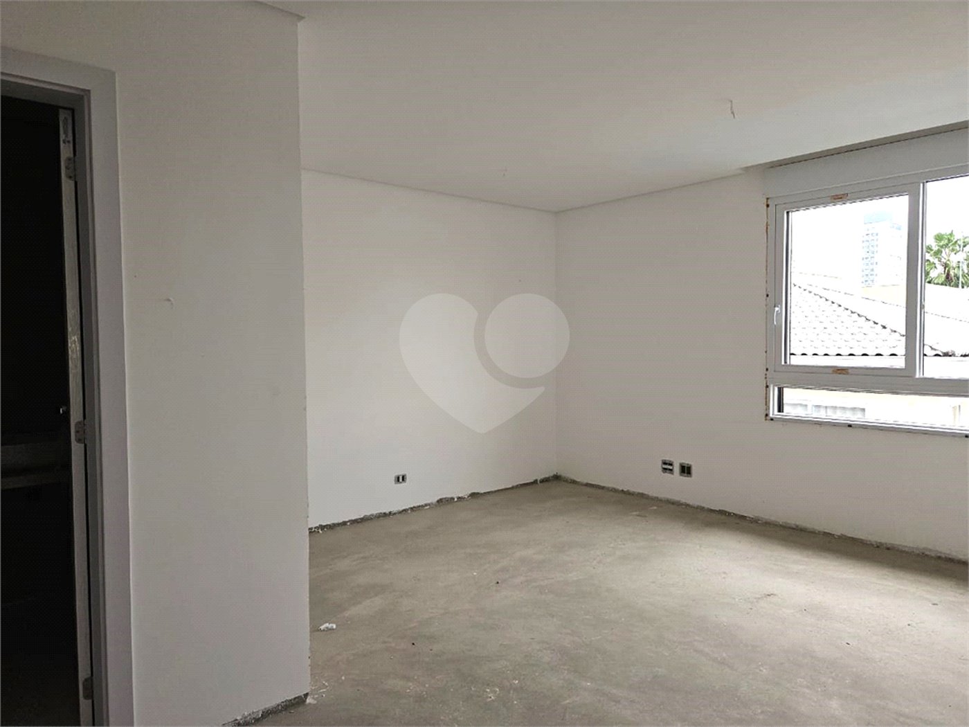 Casa à venda com 4 suítes no condomínio Venezia, São Paulo - SP