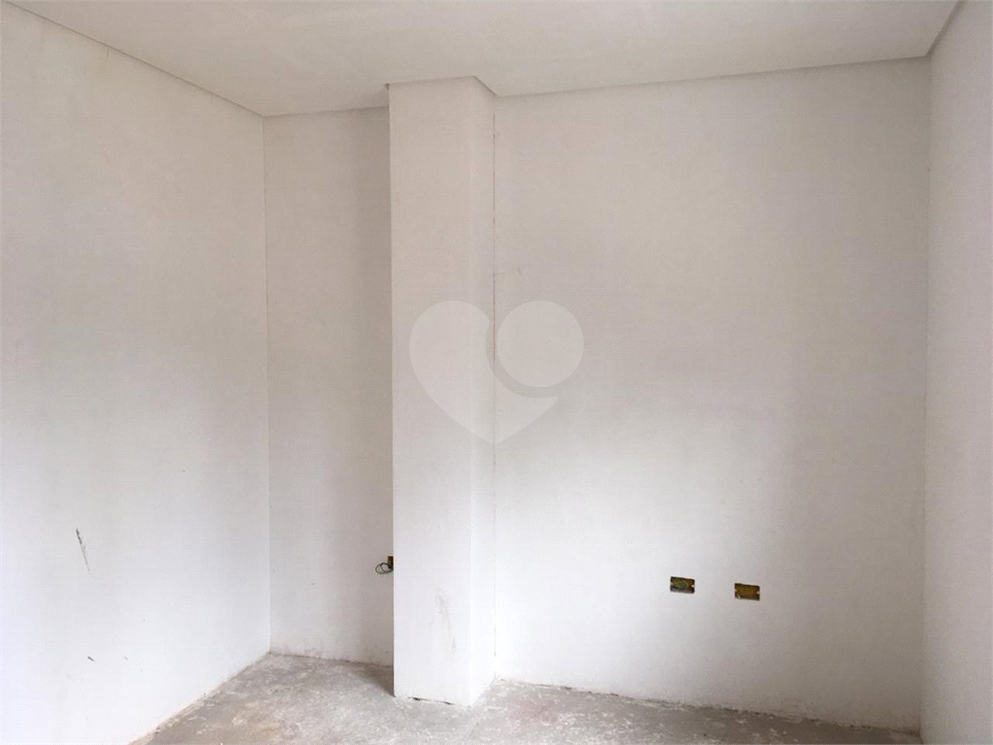 Casa à venda com 4 quartos, sendo 3 suítes,  em Vila Monumento, São Paulo, SP