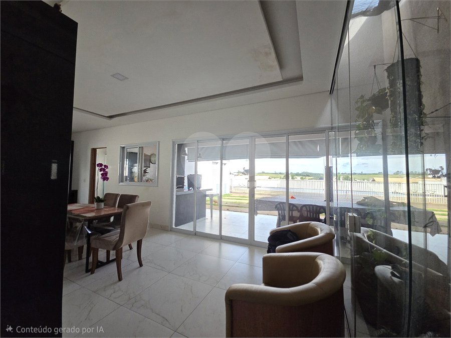 Casa à venda com 4 quartos, sendo 1 suíte, no condomínio Village Ipanema 2, Araçoiaba da Serra - SP