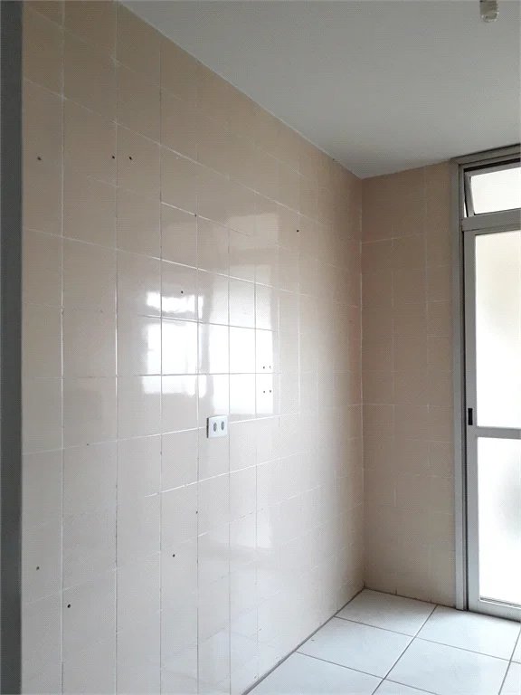 Apartamento à venda com 3 quartos em Vila Suzana, São Paulo, SP