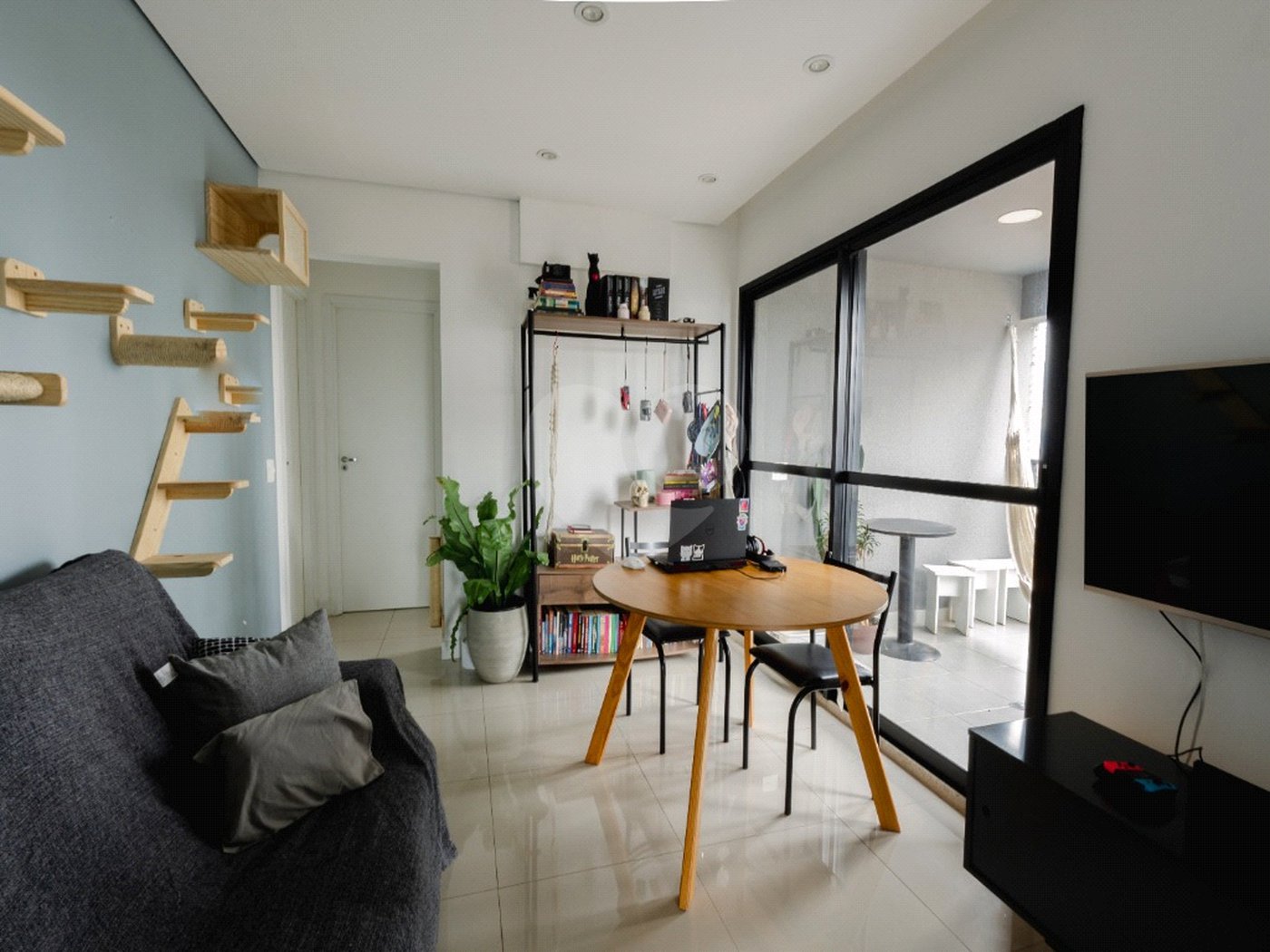 Apartamento à venda com 2 quartos, sendo 1 suíte, em Pinheiros, São Paulo, SP
