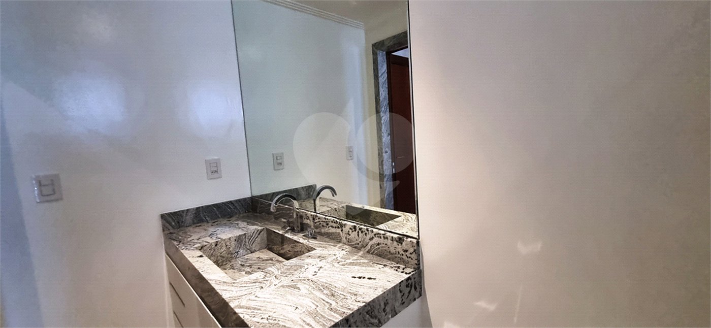 Apartamento à venda com 4 quartos, sendo 3 suítes, em Santana, São Paulo, SP