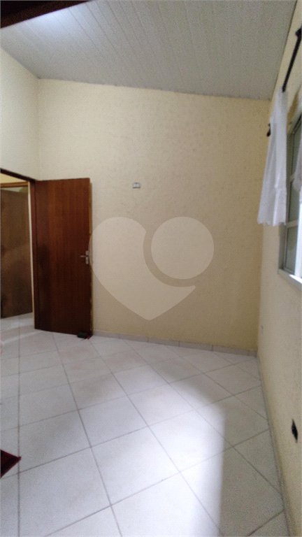 Casa à venda com 3 quartos, sendo 1 suíte, em Vila Santa Helena, Atibaia, SP