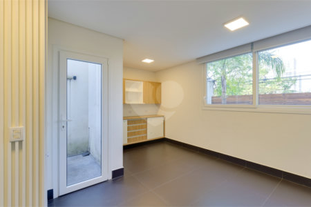 Casa à venda com 4 suítes no condomínio Porto Fino, São Paulo - SP