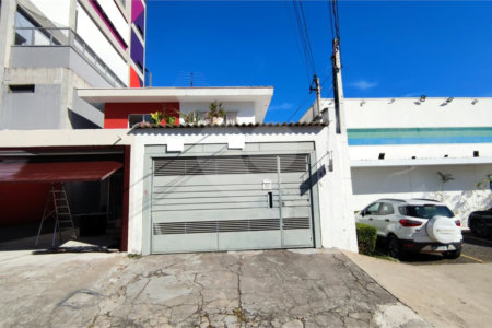 Casa à venda com 3 quartos, sendo 1 suíte, em Mirandópolis, São Paulo, SP