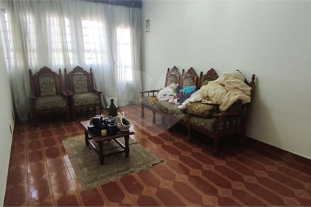 Casa para alugar com 6 quartos, sendo 2 suítes,  em Vila São João, Guarulhos, SP