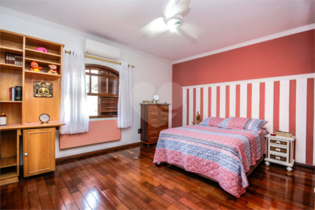 Casa à venda com 6 quartos, sendo 4 suítes, em Vila Anglo Brasileira, São Paulo, SP