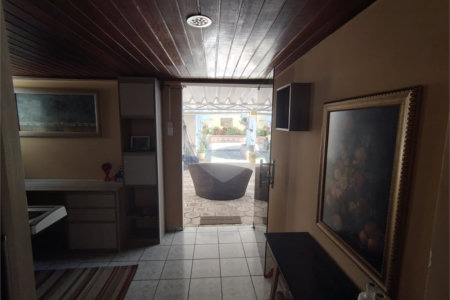 Casa à venda com 2 quartos, sendo 1 suíte, em Vila Santa Terezinha, Várzea Paulista, SP