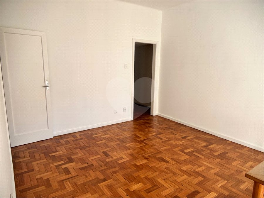Apartamento à venda com 2 quartos, sendo 1 suíte, em Lagoa, Rio de Janeiro, RJ