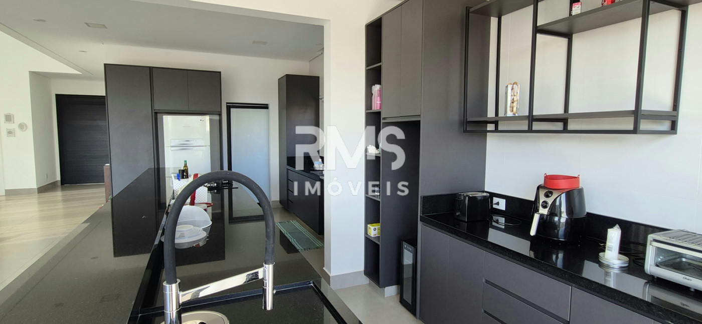 Casa à venda com 3 suítes no condomínio Residencialsaint Paul, Itu - SP