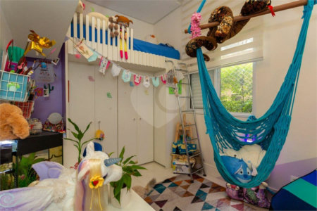 Apartamento à venda com 2 quartos, sendo 1 suíte,  em Cambuci, São Paulo, SP