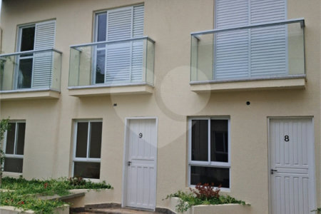 Casa à venda com 2 suítes no condomínio Residencial Vila de Motalegre, São Paulo - SP