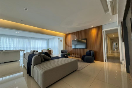 Apartamento à venda ou para alugar com 4 suítes em Santa Teresinha, São Paulo, SP