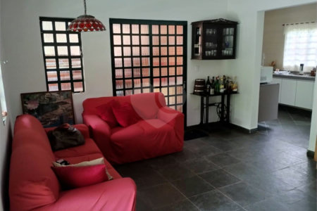 Chácara à venda com 5 quartos, sendo 4 suítes, em Week-end, Jarinu, SP